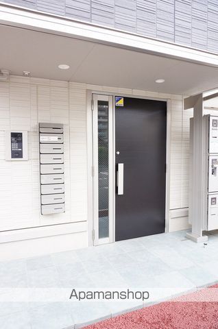 プレジデント持田 B棟の玄関写真