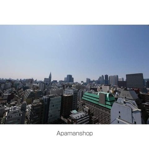 コンフォリア新宿イーストサイドタワーの周辺写真