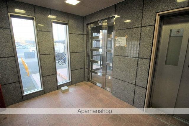 TRES知多半田の玄関写真