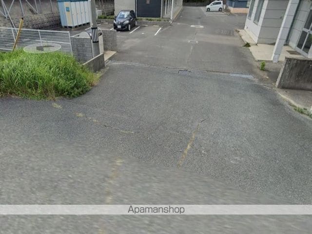 レオパレス新橋の玄関写真