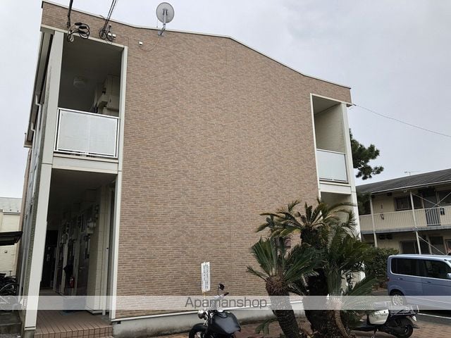 レオパレス松が岡ハイツIIの外観写真