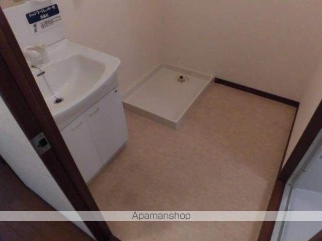 セルリア大橋の内装写真