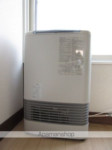 マクセル2 100の内装写真