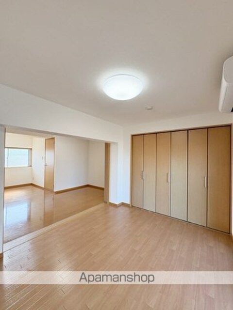 和歌山県和歌山市湊２丁目[1LDK/39.8m2]のリビング・居間