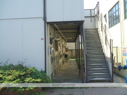 メゾンドールアザリア[1K/28m2]の外観3