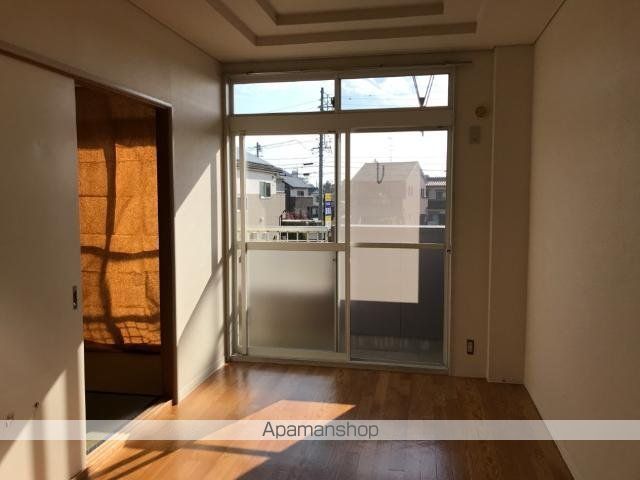 プランタン坪内B棟の内装写真