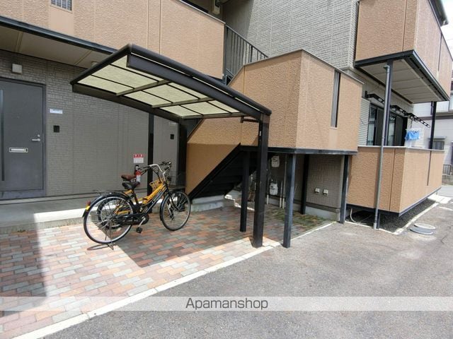 オカジマライフステージIの玄関写真