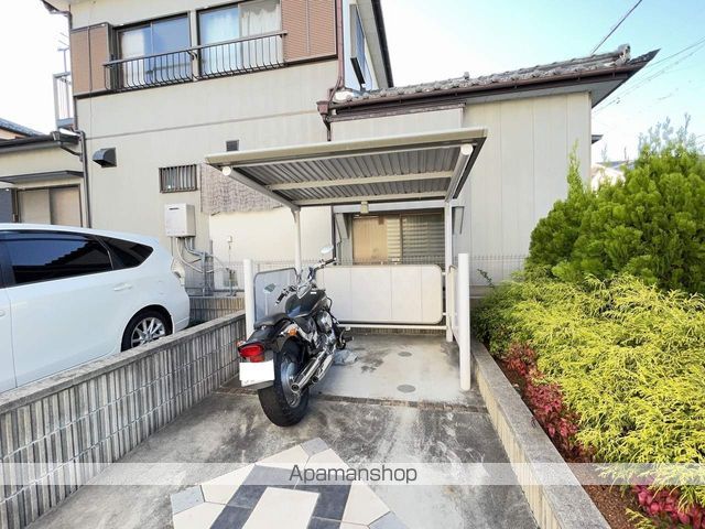 ブリッサ港西Iの玄関写真