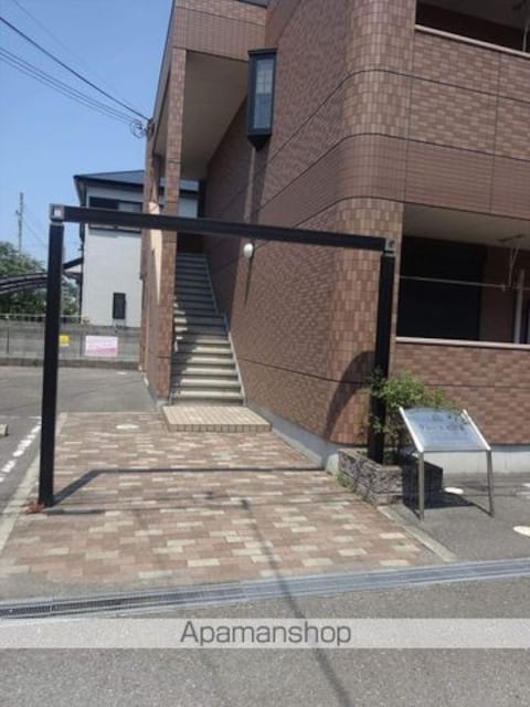 和歌山県和歌山市和歌浦西１丁目[1K/24.75m2]のエントランス