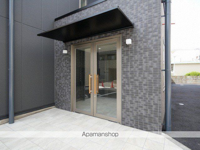 SPRING南塚口の玄関写真