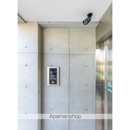 ウェルスクエアイズム高井戸[1K/19.99m2]のエントランス1