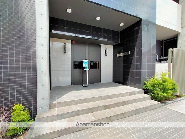 WEST ONEの玄関写真