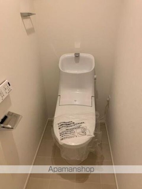 ラクラス三軒茶屋[1DK/25.55m2]のトイレ