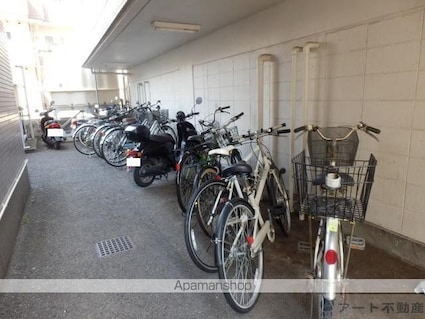 キャッスル朝生田　東棟[1R/21m2]の共用部