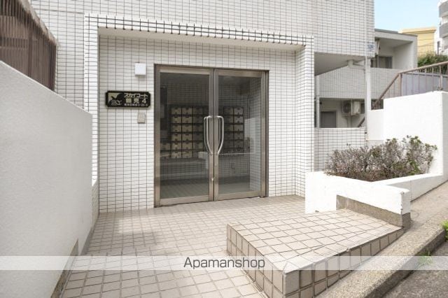 スカイコート鶴見第4の玄関写真