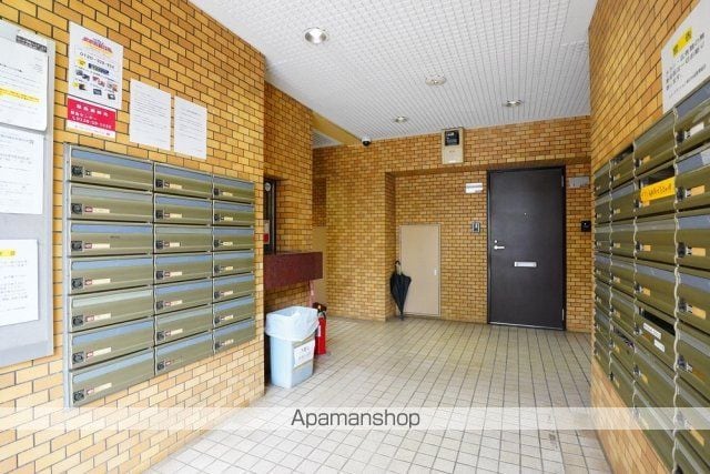 モナークマンション柿の木坂の玄関写真