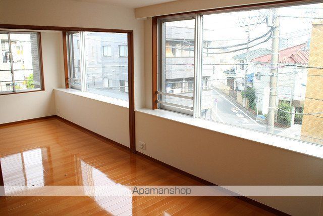 パークキューブ平和台の内装写真