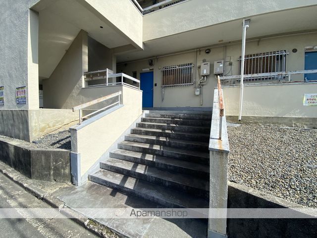中西マンションA・B棟の玄関写真