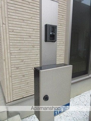 岩地2丁目戸建の外観写真
