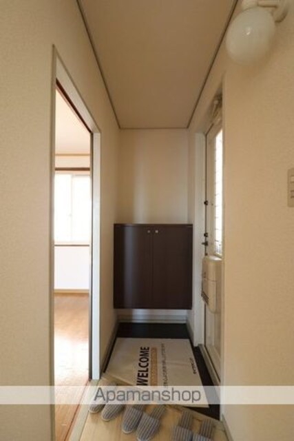 エントピア新保　Ｂ棟[3LDK/62.81m2]の玄関