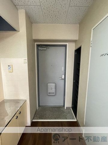 M&P−5の内装写真
