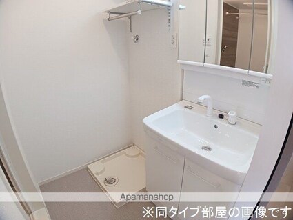 メゾンラテ稲葉[1K/40.01m2]の洗面所