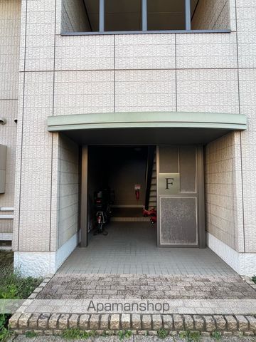 DAIKENN浜寺南町 F棟の玄関写真