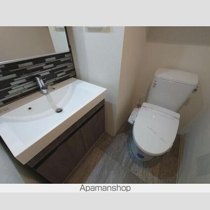 アーバンパーク代々木[1LDK/52.12m2]のトイレ