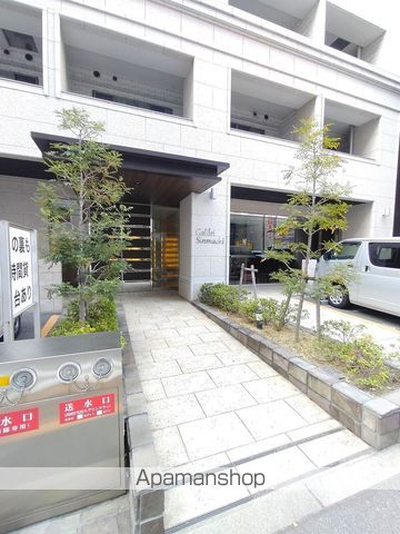 ガリレイ新町の玄関写真