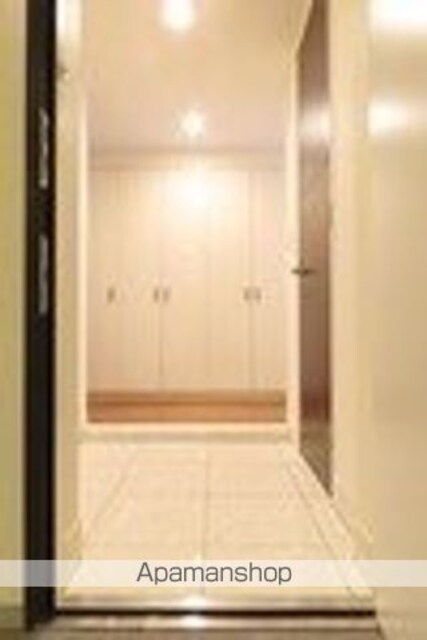 グレンパーク駒場　ＷＥＳＴ棟[3LDK/104.81m2]の玄関