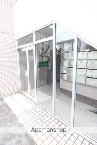 アローム南郷の玄関写真