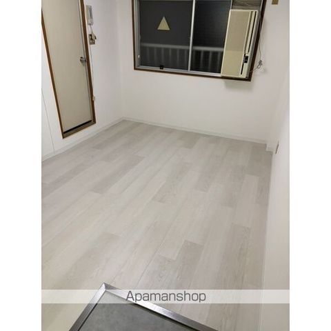 新大阪サンマンション2号館の内装写真