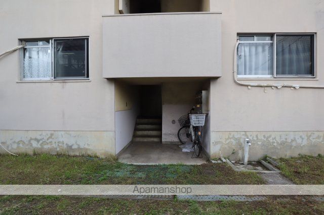 本多マンションの玄関写真