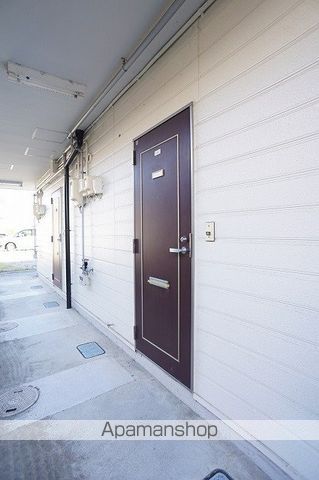 メゾネット葵の玄関写真
