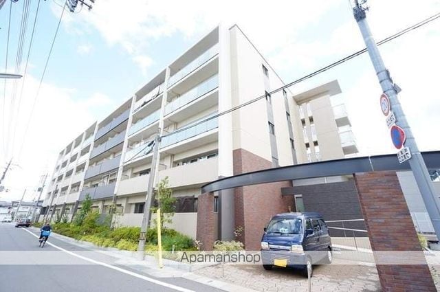 フロイデ川添の外観写真