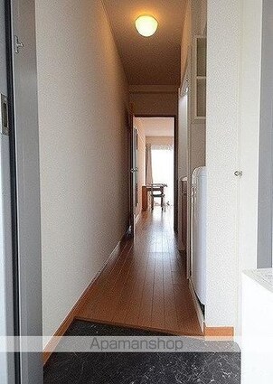 レオパレスマンダリアンコート藤井[1K/22.35m2]の玄関