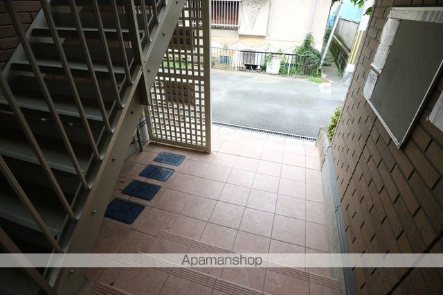 アゼリアIIの玄関写真
