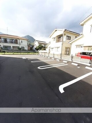 アルモニー福地[2LDK/63.77m2]の駐車場