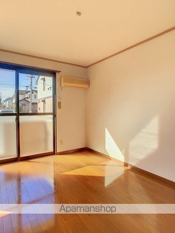 ロイヤルサンステージA棟の内装写真