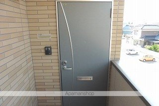 ラフォーレ1号館の外観写真