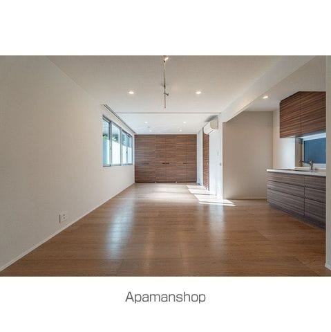 F K Daikanyamaの内装写真