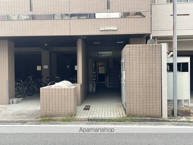 祇園ラフィーネの玄関写真