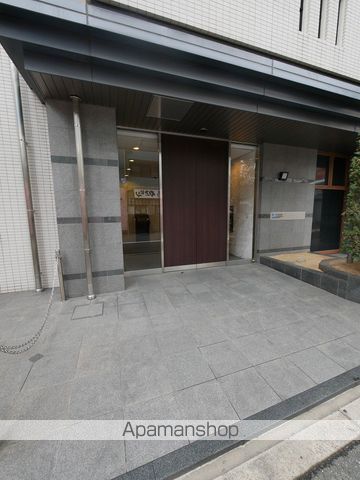 CASSIA福島駅前の玄関写真