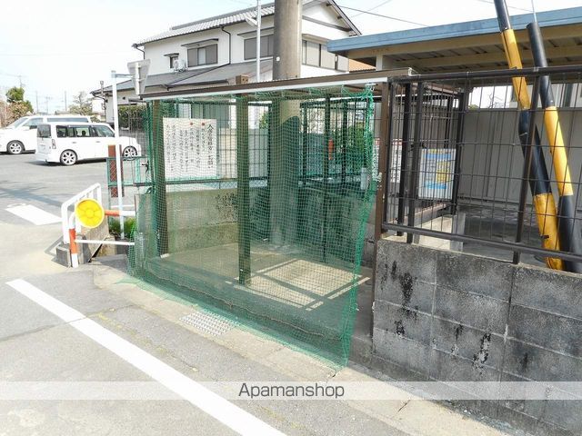 マンション中瀬の外観写真