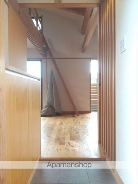 和歌山県和歌山市和歌浦南３丁目[1LDK/36.37m2]の玄関