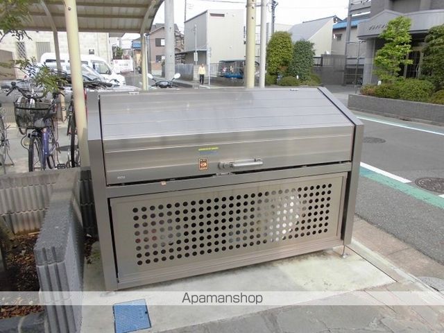 レガロ南水元の玄関写真