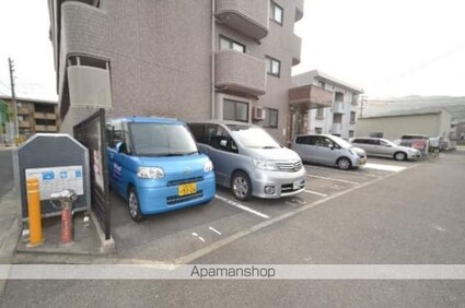 パークヒルズ５番館[3LDK/66.66m2]の駐車場