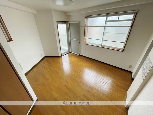 プティパレの内装写真