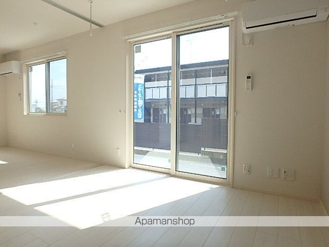 MORE Aの内装写真