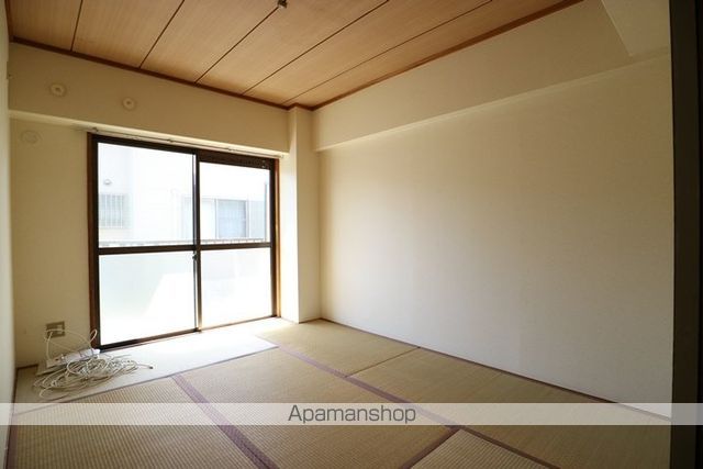 メゾンカーサー2号館の内装写真